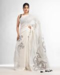 1117Wx1400H-466402838-white-MODEL-700×877-1.avif