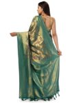 1117Wx1400H-466664698-green-MODEL-700×877-1.avif