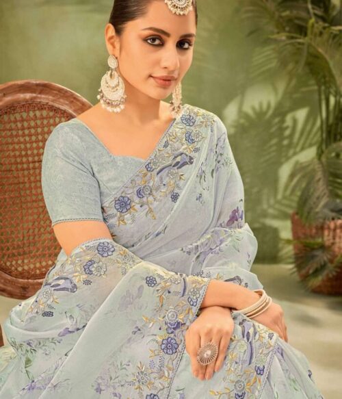 Women Floral Traditional Saree With Blouse