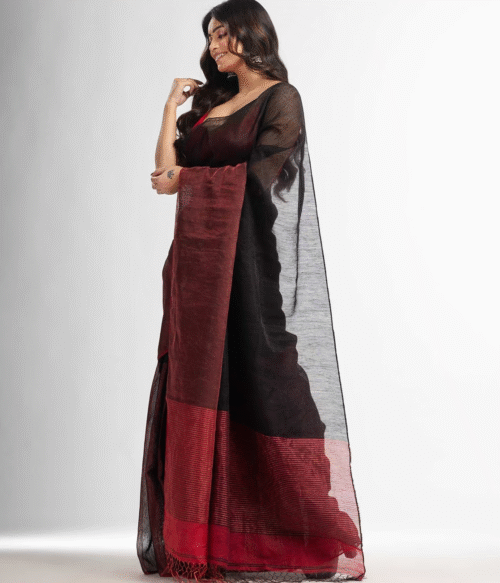 Colourblock Pattern Saree with Contrast Pallu