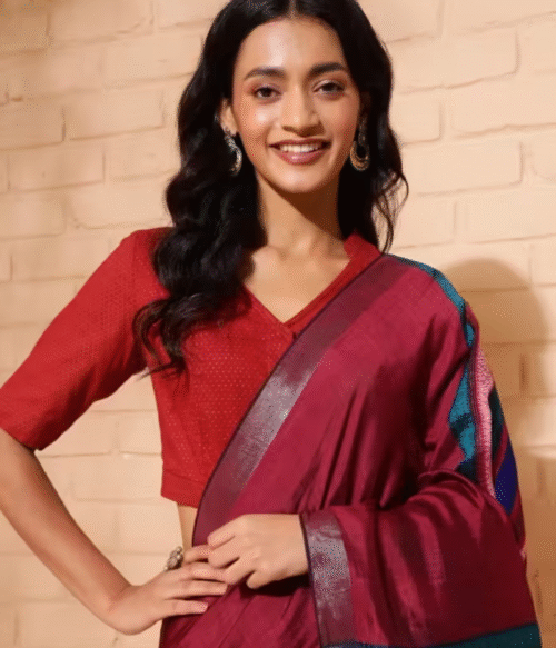 Women Woven Saree with Tassels